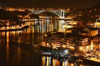City night bridge lights reflection - almada negreiro free wallpaper