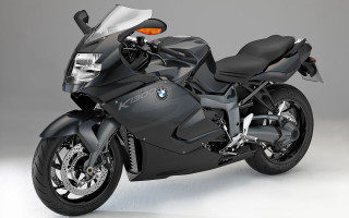 Black motorcycle studio gray background - a white background behind free wallpaper