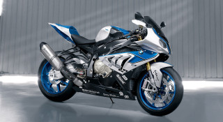 Blue white motorcycle garage wall - a wall behind free wallpaper