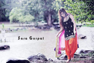 Woman orange pants rain river - canvas painting free wallpaper
