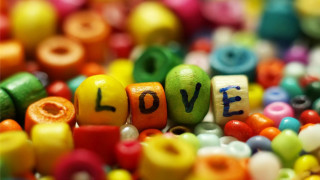 Love beads crossstitch naiveart blur - the letter free wallpaper