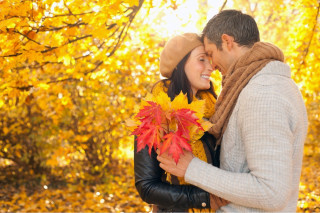 Man woman hugging tree yellow - yellow leaf free wallpaper