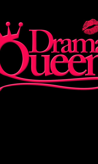 Drama queen red lipstick crown - a red lipstick free wallpaper