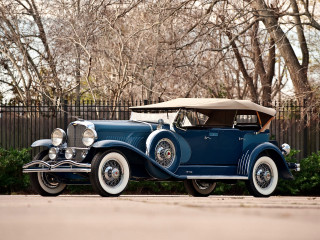 Old blue car fence trees - a tan top free wallpaper