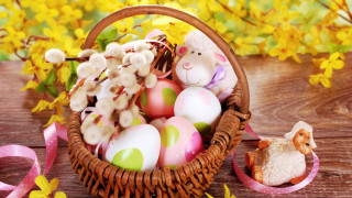 Basket filled eggs stuffed animal - egg free wallpaper