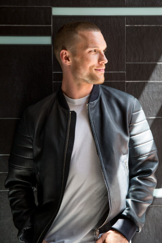 Man leather jacket wall portrait - tom of finland free wallpaper