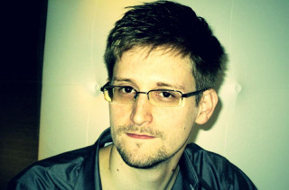 Man glasses black jacket serious - glass free wallpaper
