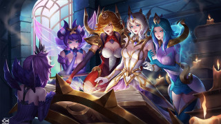 Women costume group room window - costume free wallpaper