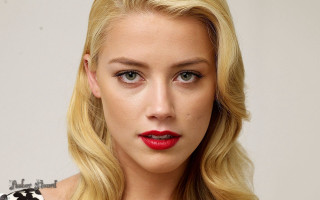 Woman red lipstick black white - a red lipstick free wallpaper