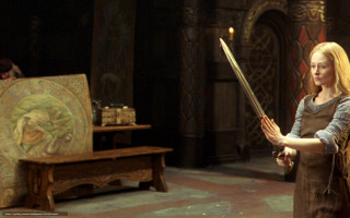 Woman holding sword room painting - lord of the rings free wallpaper