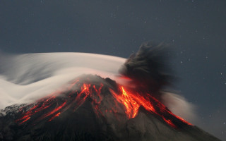 Large mountain smoke cloud star - sky above free wallpaper