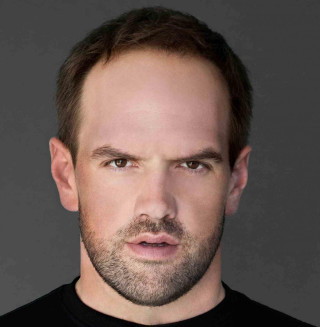 Man beard black shirt serious 7 - free portrait wallpaper