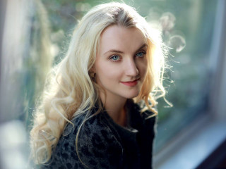 Blonde woman blue eyes window - anna hotchkis free wallpaper