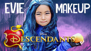 Girl blue hair holding apple - cosplay free wallpaper