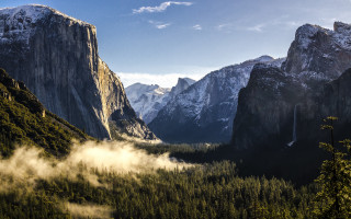 Mountain range valley forest background - the top free wallpaper