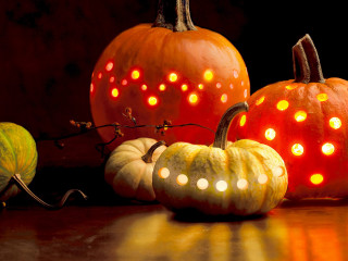 Pumpkins with lights on table 6 - a table next free wallpaper