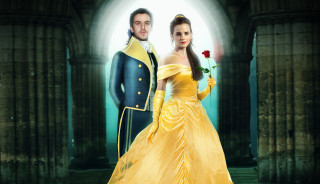 Man woman yellow blue castle - column free wallpaper