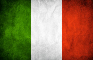 Italy flag grungy effect red 3 - correggio free wallpaper