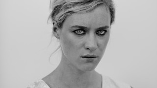 Serious woman intense look eyes - antipodean free wallpaper