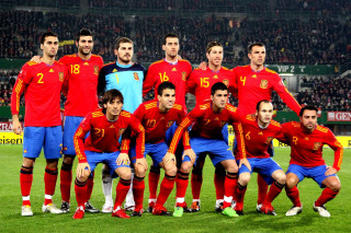 Men soccer field grass group 3 - a group of men free wallpaper