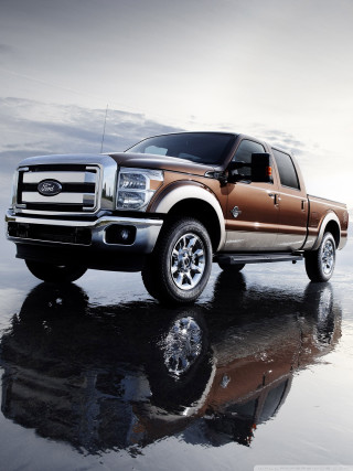 Brown truck reflective surface sky - reflective free wallpaper