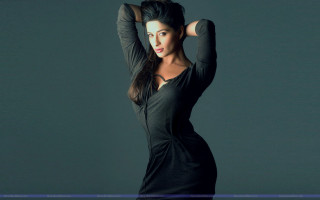 Woman black dress posing hands 6 - free 3d render wallpaper