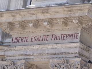Building liberite egalite fraternite luminais - the side of free wallpaper