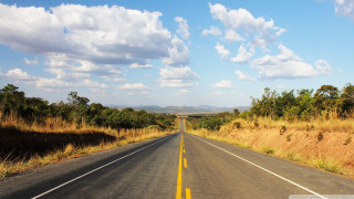 Long road yellow line field 3 - a yellow line free wallpaper