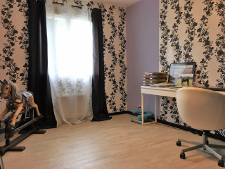 Room desk interior furniture workspace - art station free wallpaper