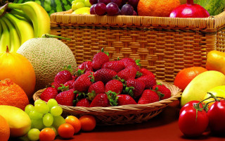 Basket fruit table banana strawberry - strawberry free wallpaper