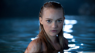Woman long hair pool water - daphne allen free wallpaper