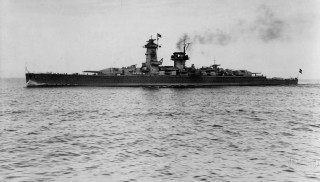 Battleship ocean boat smoke water - a large battleship free wallpaper