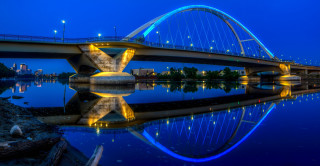 Bridge night lights reflections city - a body of water free wallpaper for desktop