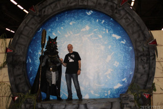 Man knight dog statue blue - giant free wallpaper