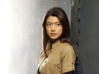 Woman standing wall shirt chest - dai jin free wallpaper