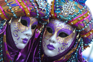 Venice parade colorful masks headdress - two person free wallpaper
