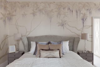 Bed white comforter pillows bedroom - a bedroom free wallpaper