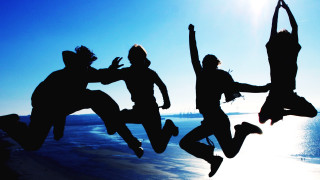Beach jumping group sun ocean - a beach near the ocean free wallpaper