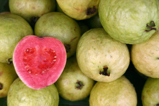 Heart shaped fruit green fruit - single body free wallpaper