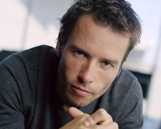 Man grey shirt black shirt - peter konig free wallpaper