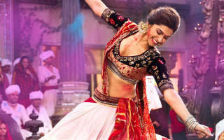 Woman red white outfit dancing - movie still free wallpaper