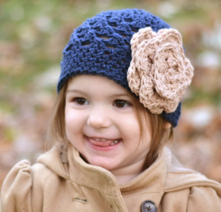 Little girl blue hat flower - a little girl free wallpaper