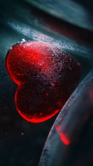 Red object floating water red - a red substance free wallpaper