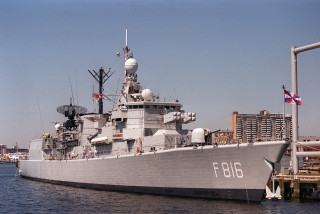 Large gray boat water dock - a large gray boat free wallpaper