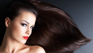 Woman long hair wind closed - the wind free wallpaper