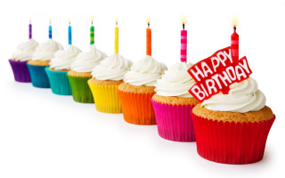 Cupcakes candles happy birthday sign - candle free wallpaper