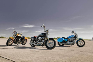 Motorcycles parked parking lot sky - cafer bater free wallpaper