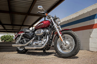 Red motorcycle roof building blue - a blue stripe free wallpaper