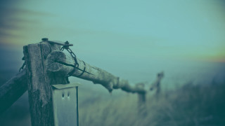 Wooden fence metal handle blurry - depth of field free wallpaper