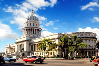 Large building dome flag cars - a large building free wallpaper for desktop